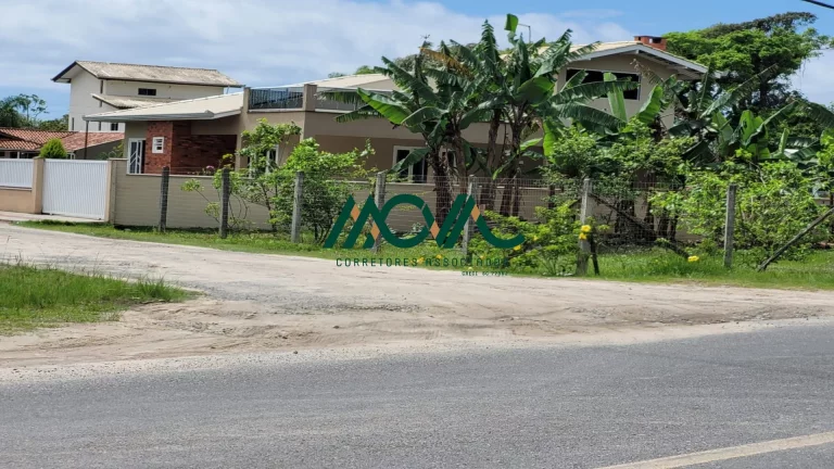 Imagem Terreno Comercial, frente asfalto e perto da praia! Oportunidade no Balneário Rio Gracioso
