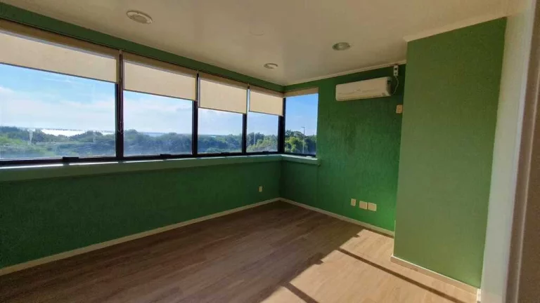 Imagem Sala para venda no bairro Menino Deus em Porto Alegre