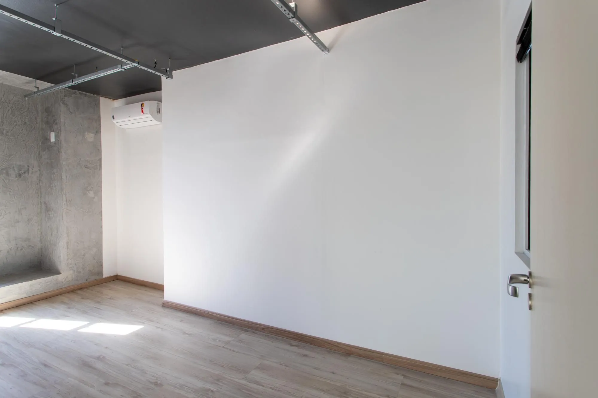 Imagem Andar inteiro com 214 m²
