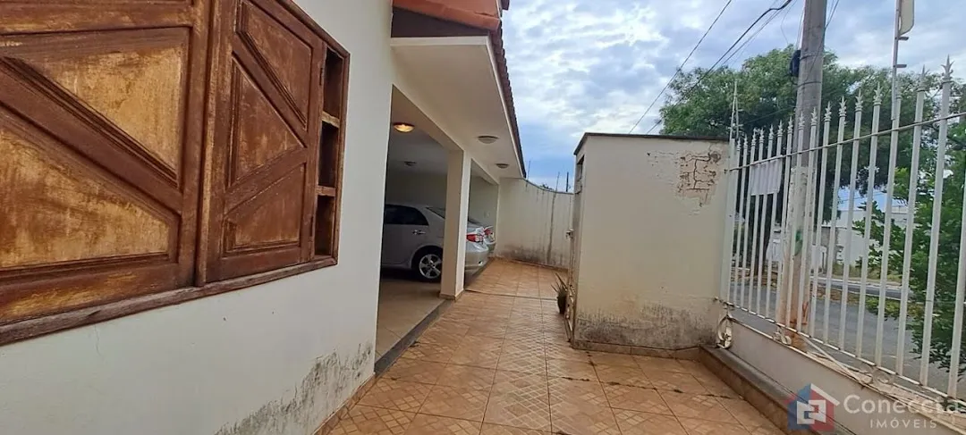 Imagem Casa com 4 dormitórios à venda, 195 m² por R$ 750.000,00 - Copacabana - Patos de Minas/MG