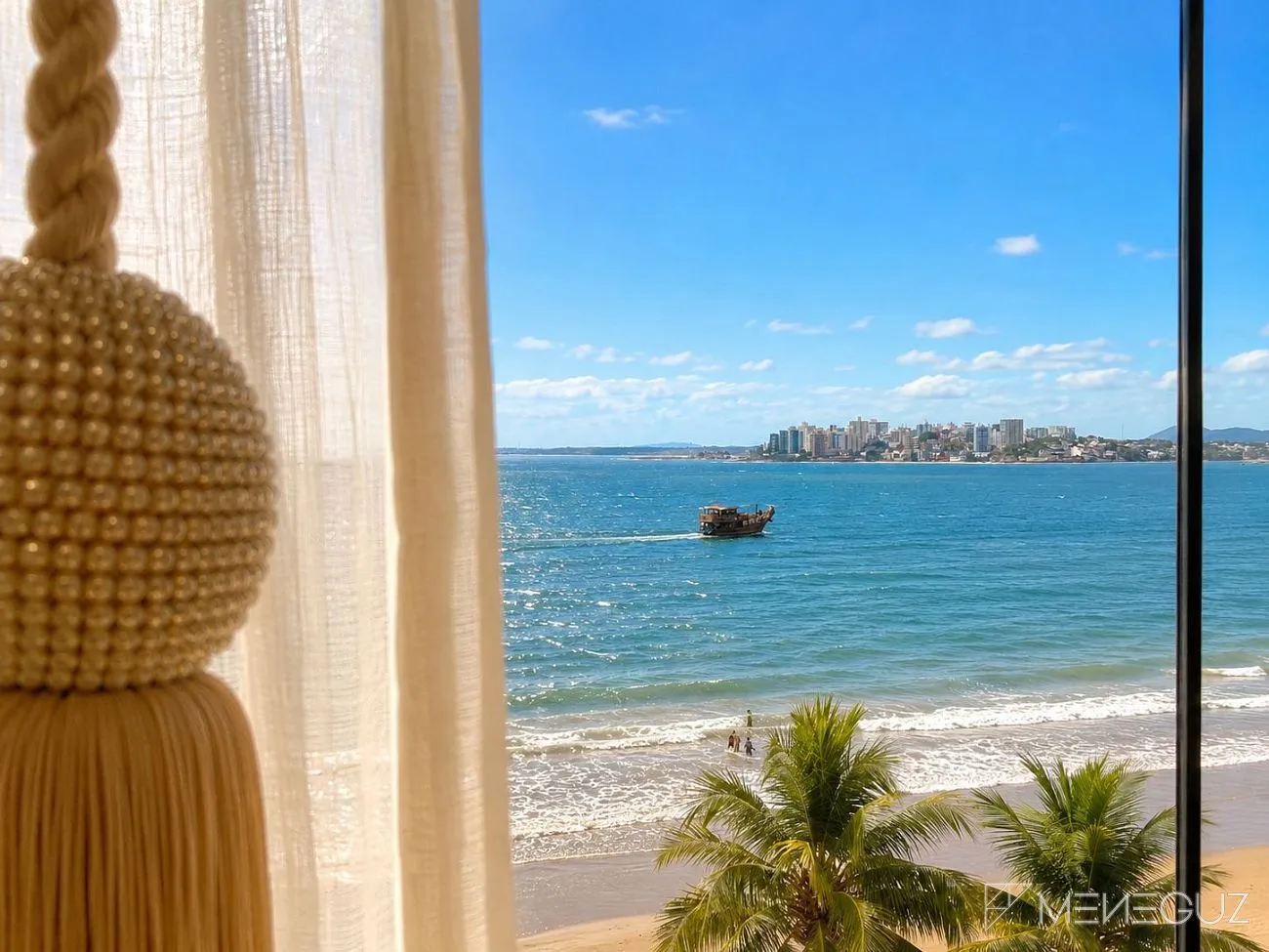 Apartamento à venda na Praia do Morro, Guarapari - 3 quartos, 2 suítes, DCE, frente mar, mobiliado