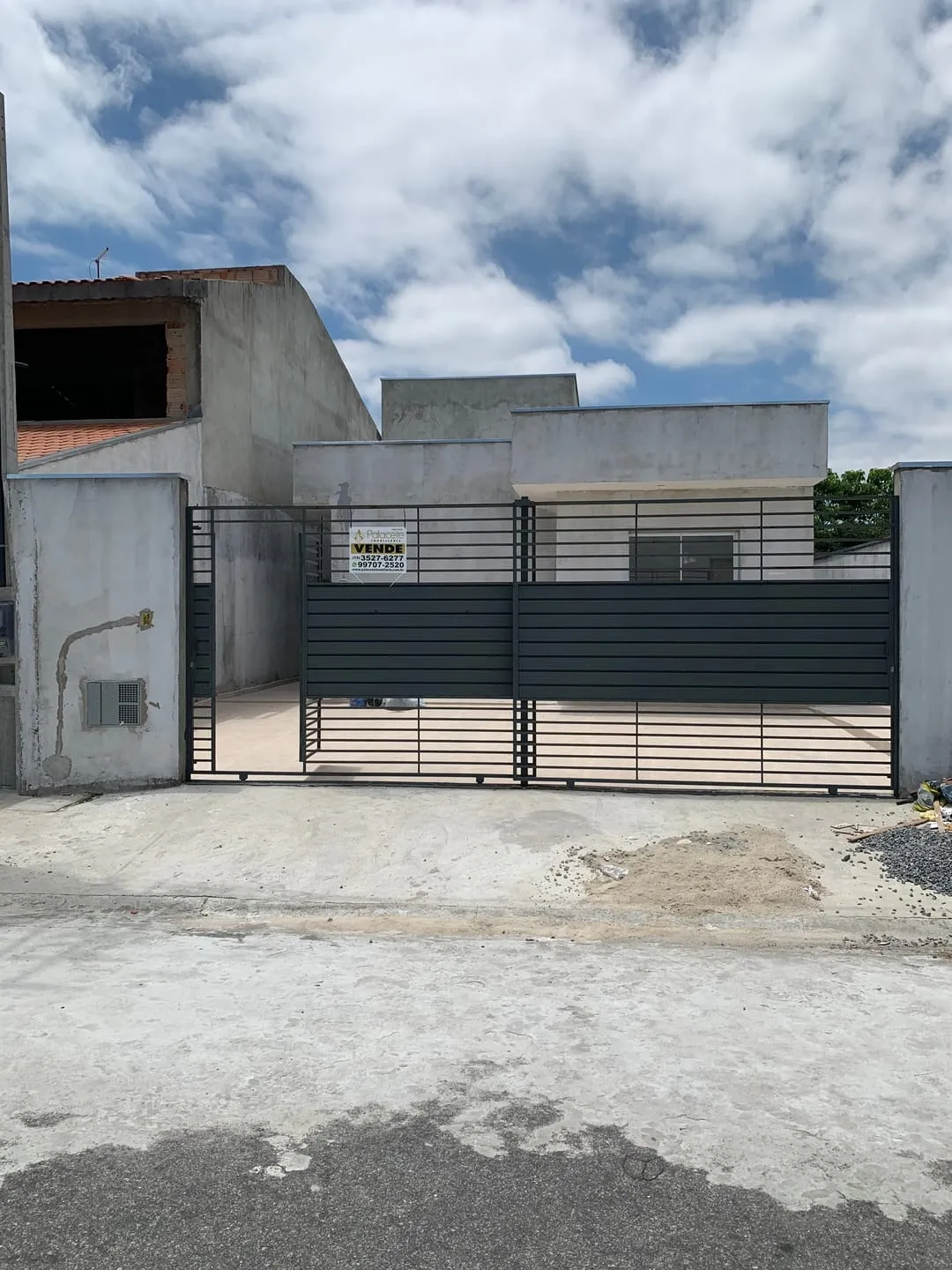Imagem Casa à venda 2 Quartos, 2 Vagas, 200M², Cesar Park, Pindamonhangaba - SP