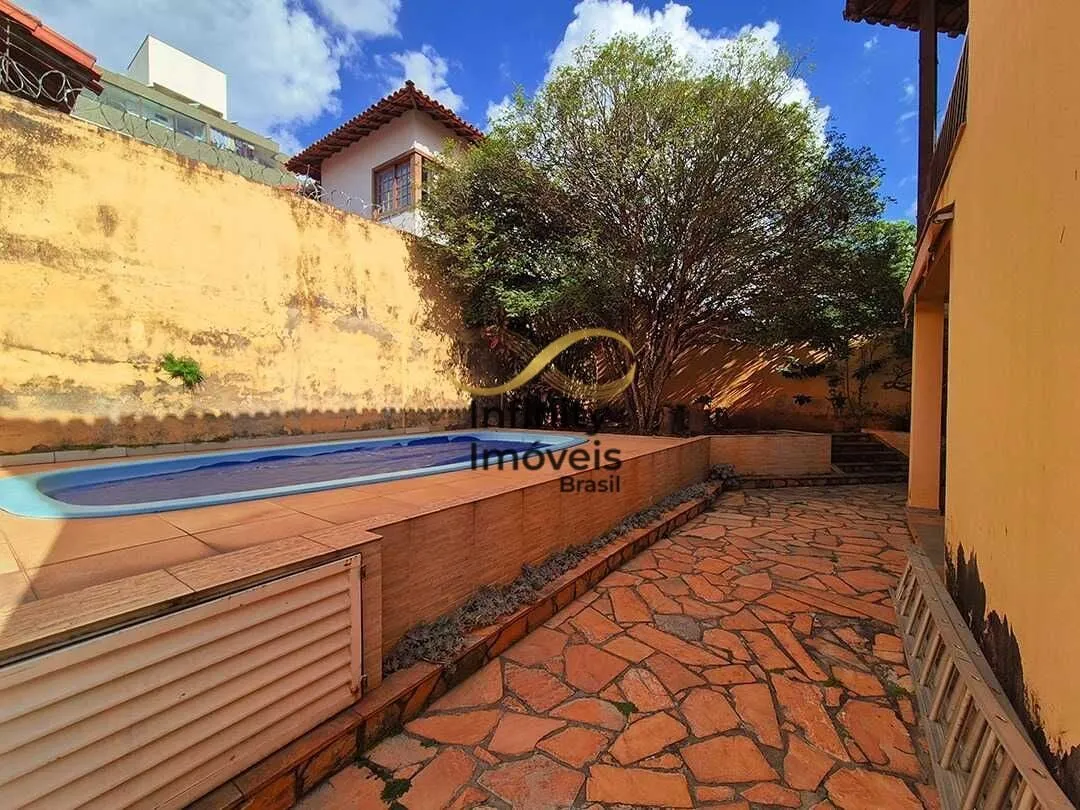 Imagem Casa à venda no bairro Castelo - Belo Horizonte/MG