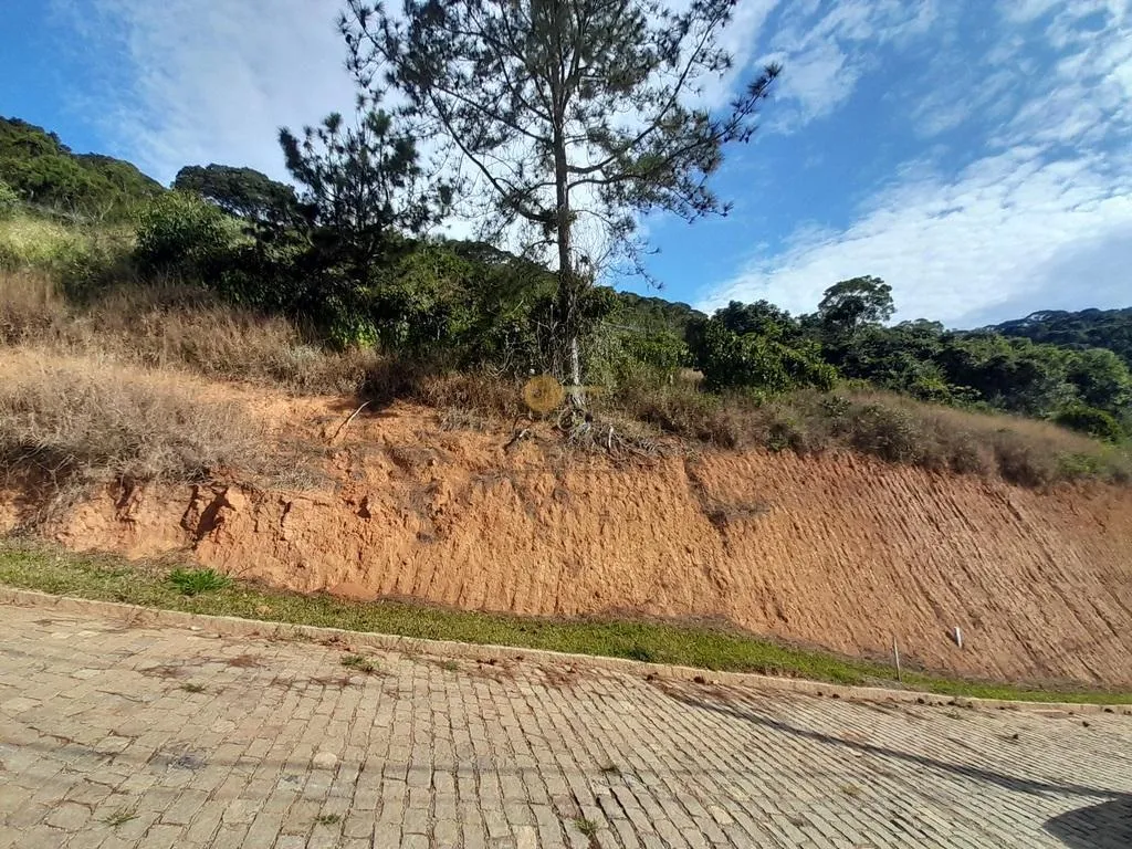 Imagem Terreno em Condomínio para Venda em Teresópolis / RJ no bairro Prata