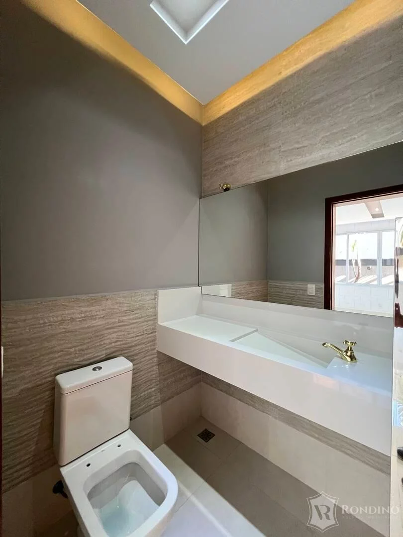 Imagem Casa no Alphaville Nova Esplanada com 4 Suítes e Piscina