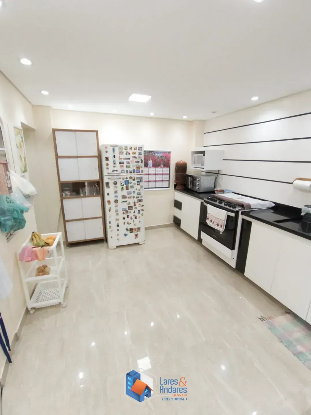Imagem Sobrado para venda em Lauzane Paulista com 3 quartos, sendo 2 suítes, 300m²