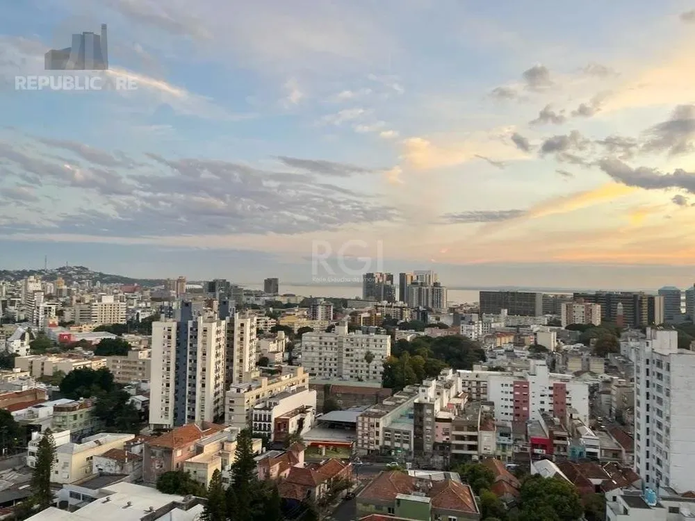 Oportunidade Imperdível! Apartamento de 2 Quartos na Cidade Baixa, Porto Alegre!