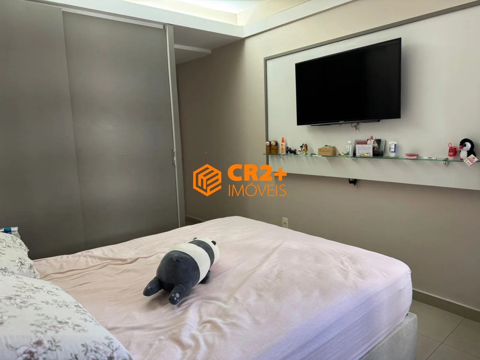 Imagem Localização Premium! Conforto, Espaço e uma quadra do Mar, por um Preço Justo! R