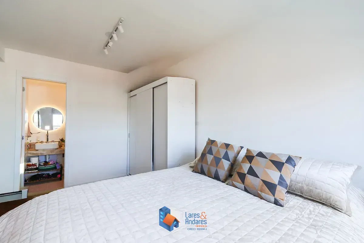 Imagem Apartamento para venda em Saúde com 2 quartos, sendo 1 suíte, 68m²