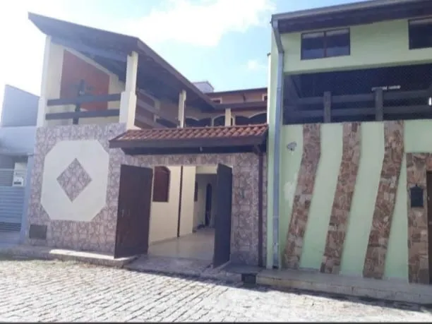 Imagem Casa à venda 5 Quartos, 1 Suite, 2 Vagas, Cecap, Taubaté - SP