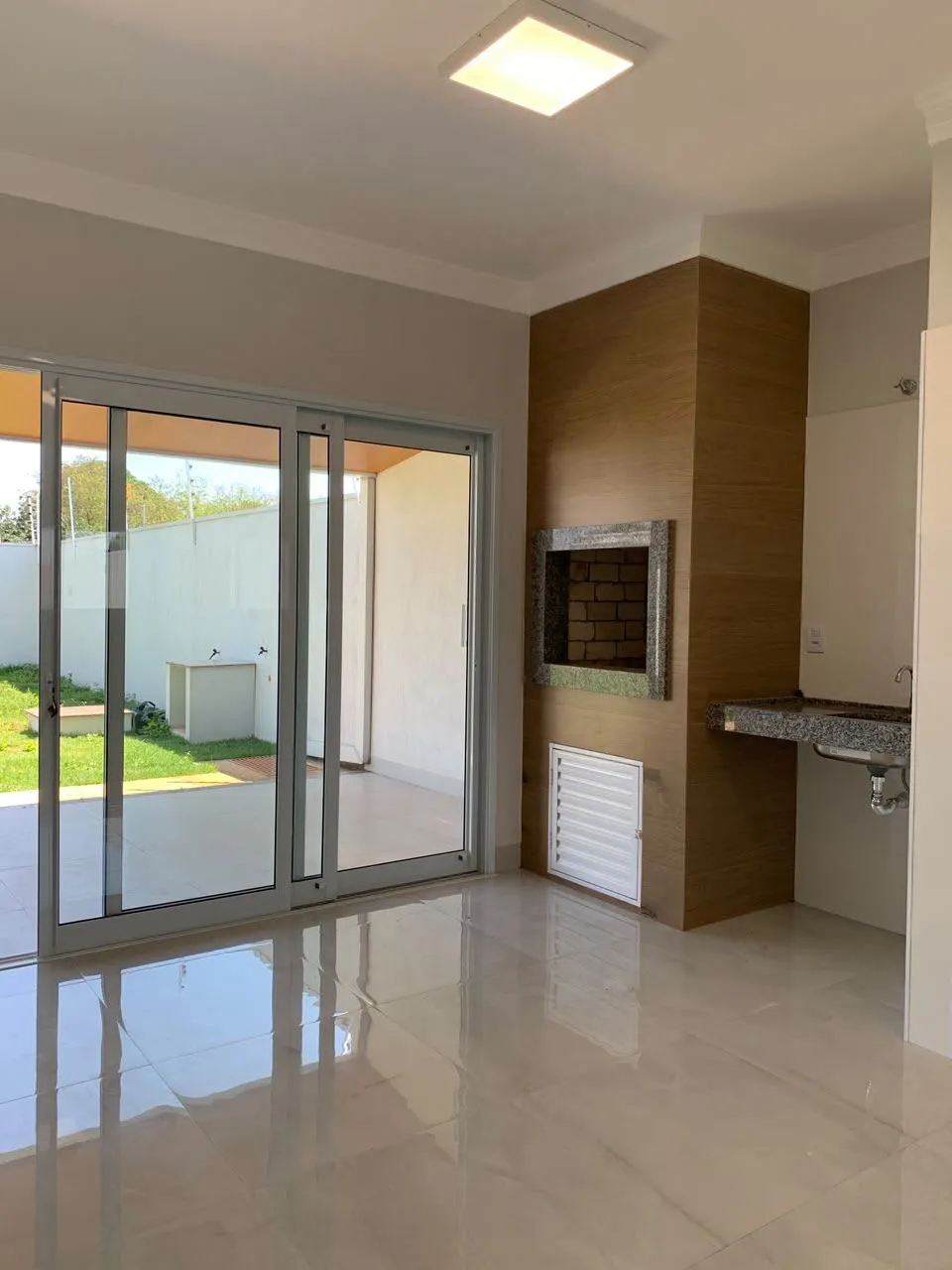 Imagem Casa à venda em Chapada dos Guimarães - MT