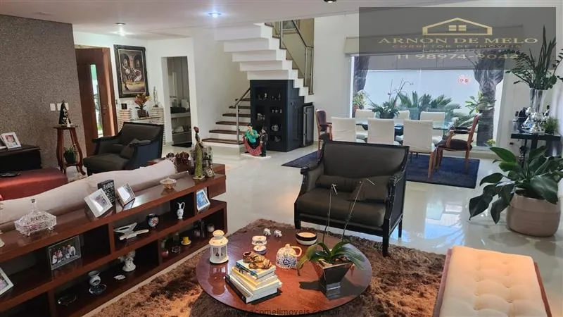 Imagem Casas para venda em Santana de Parnaiba no bairro Condomínio Burle Marx
