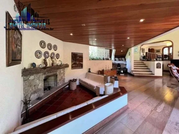 Imagem Casa alto padrão construtivo 05 sts + apto hóspedes! OPORTUNIDADE!