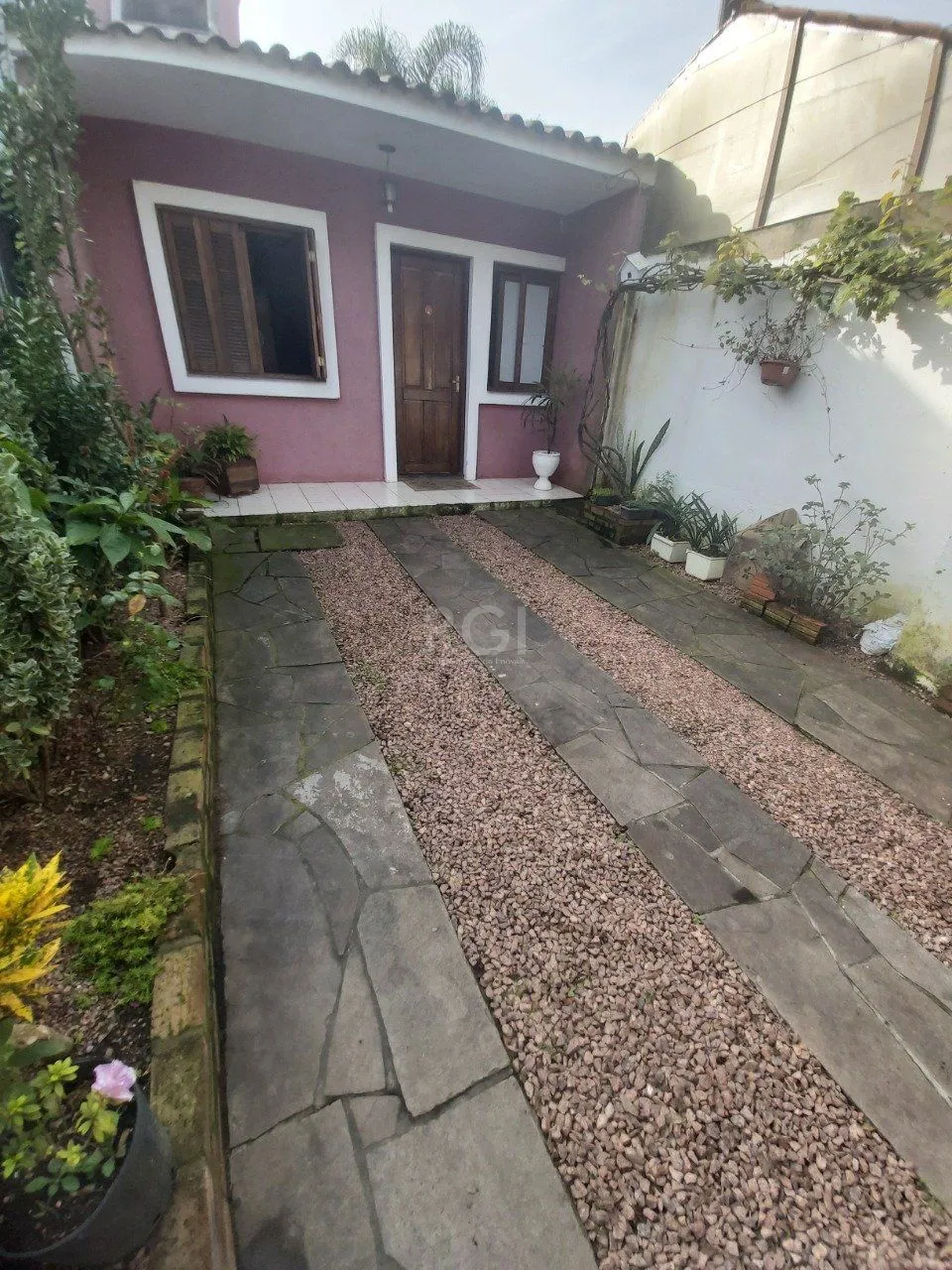 Imagem OPORTUNIDADE !! CASA NA HIPICA COM ÓTIMA LOCALIZAÇÃO