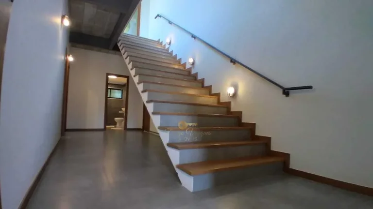 Imagem Casa em Condomínio para Venda em Teresópolis / RJ no bairro Vargem Grande