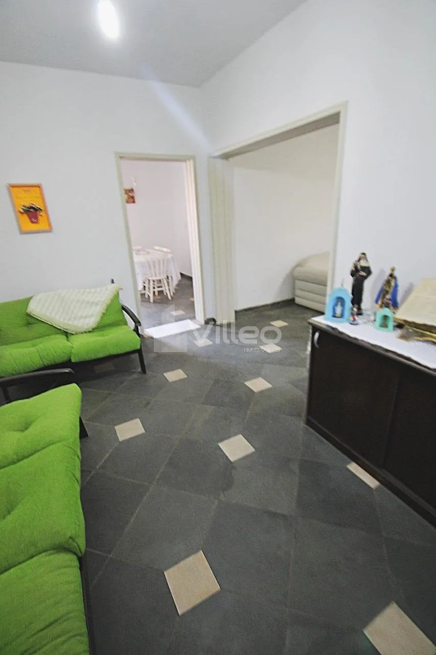Imagem Esta casa possui 193 m² de área construída e conta com ambientes espaçosos, proporcionando confo...