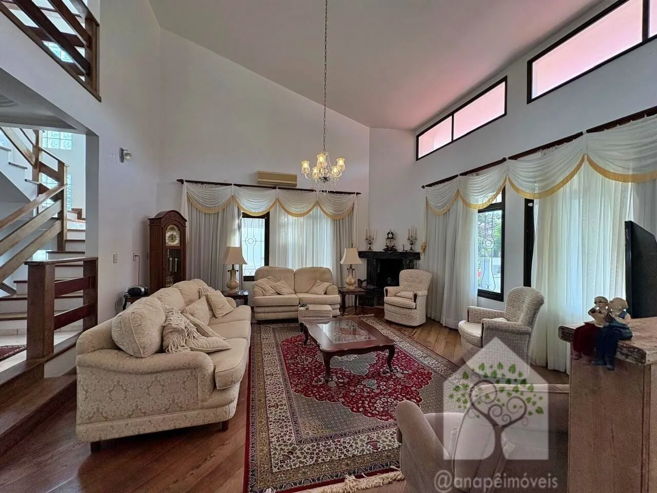Imagem Casa com 5 Suítes em Jurerê Internacional