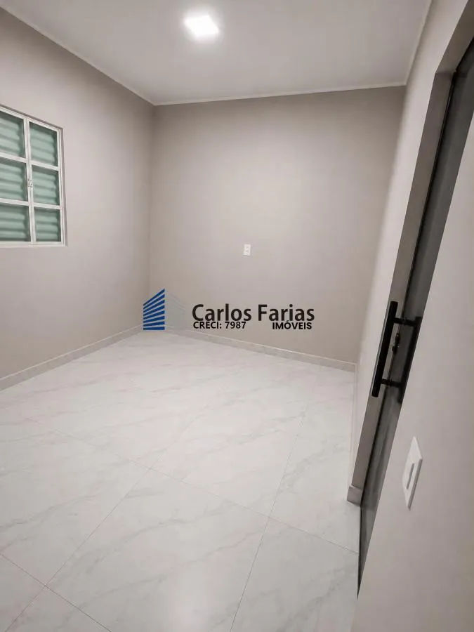 Imagem Casa para Venda em Brasília, Núcleo Rural Vargem Bonita (Park Way), 3 dormitórios, 1 suíte, 2 banheiros, 1 vaga