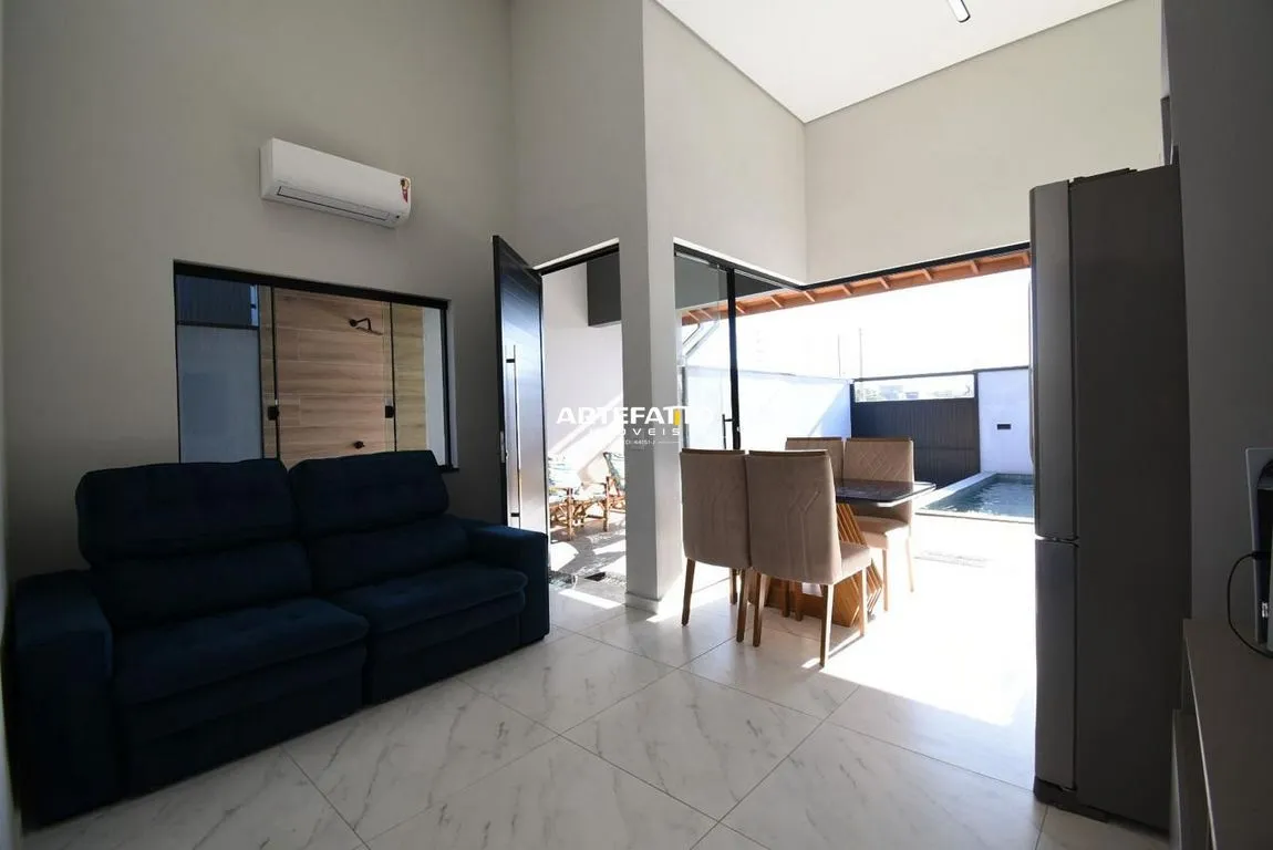 Imagem Oportunidade em Peruíbe - Casa com suíte e 3 vagas!