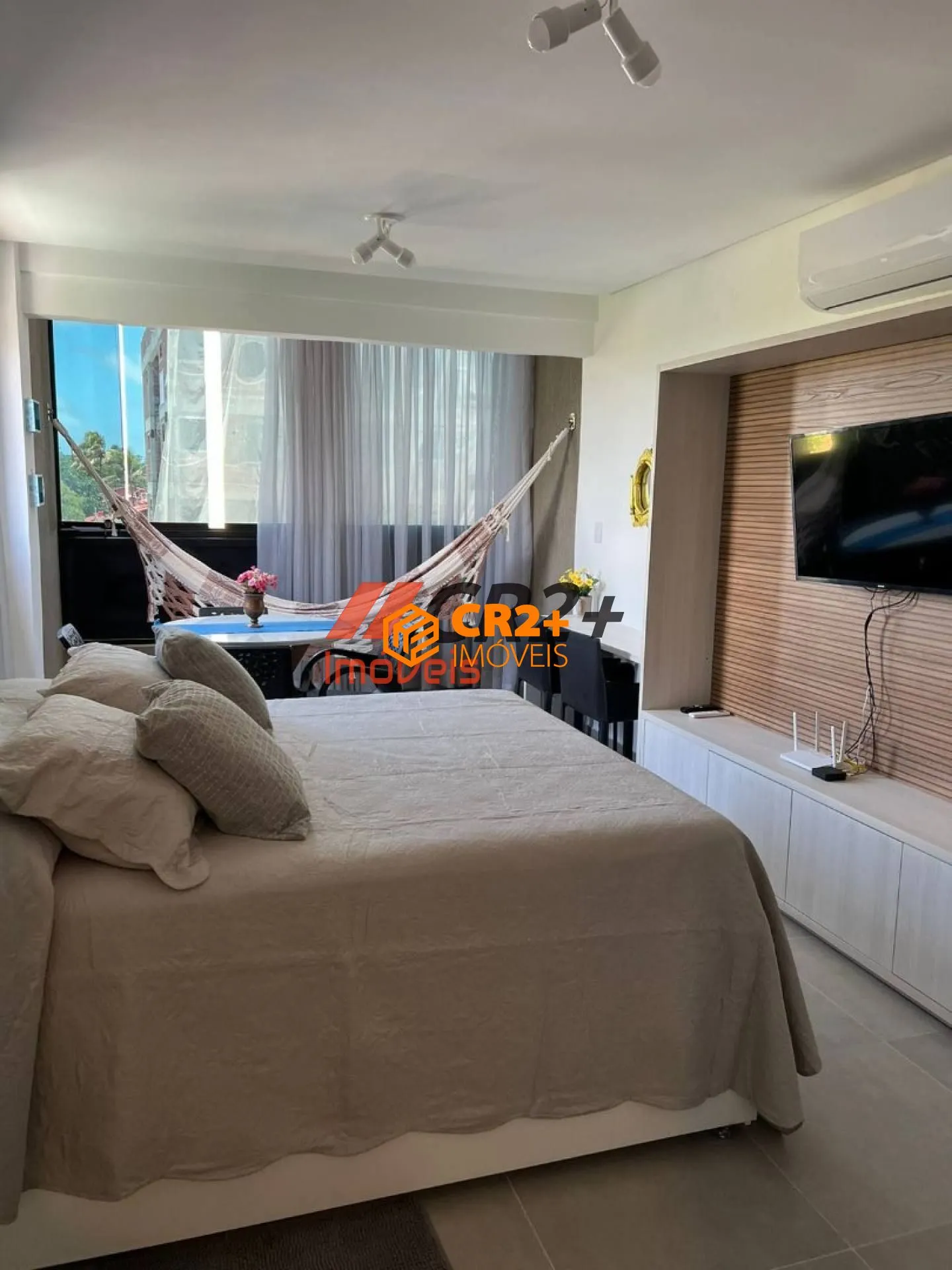 Imagem Flat à Venda com 1 quarto, 1 suíte em Muro Alto Finamente decorada. Porteira fec