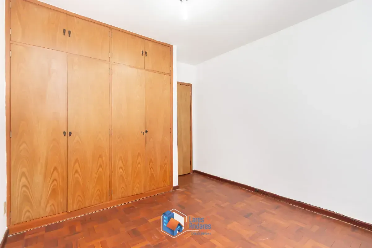 Imagem Sobrado para venda em Vila Alexandria com 3 quartos, sendo 1 suíte, 201m²
