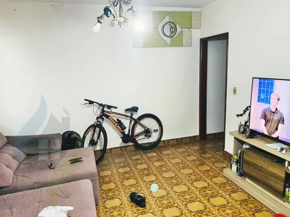 Foto do imóvel Casa de 3 dormitórios, 1 suíte, 3 banheiros, 2 vagas, com 135m² em Rudge Ramos, São Bernardo do Campo