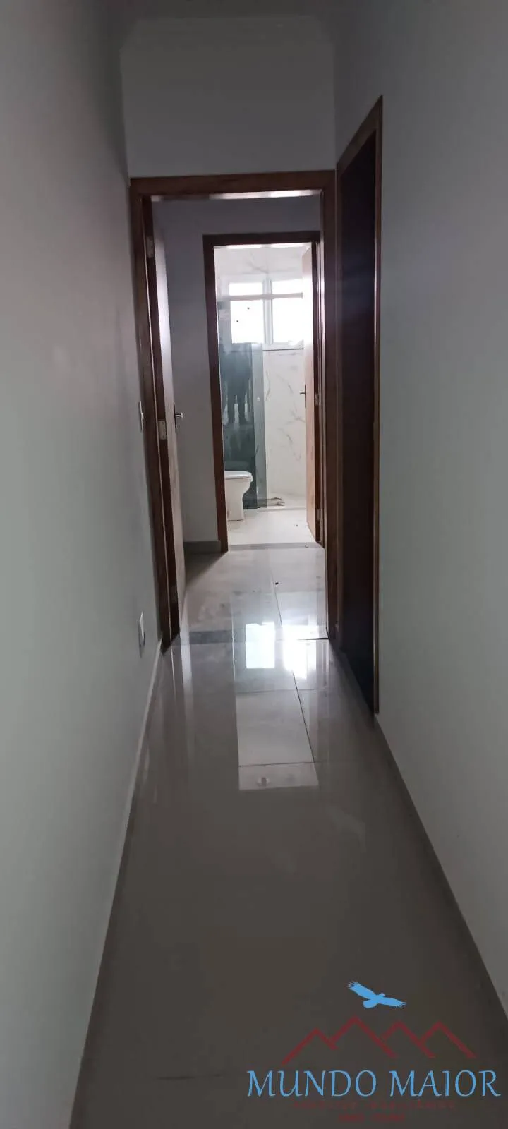 Imagem Sobrado Novo, 3 Suítes, 4 Vagas e Quintal Incrível no Parque São Vicente!
