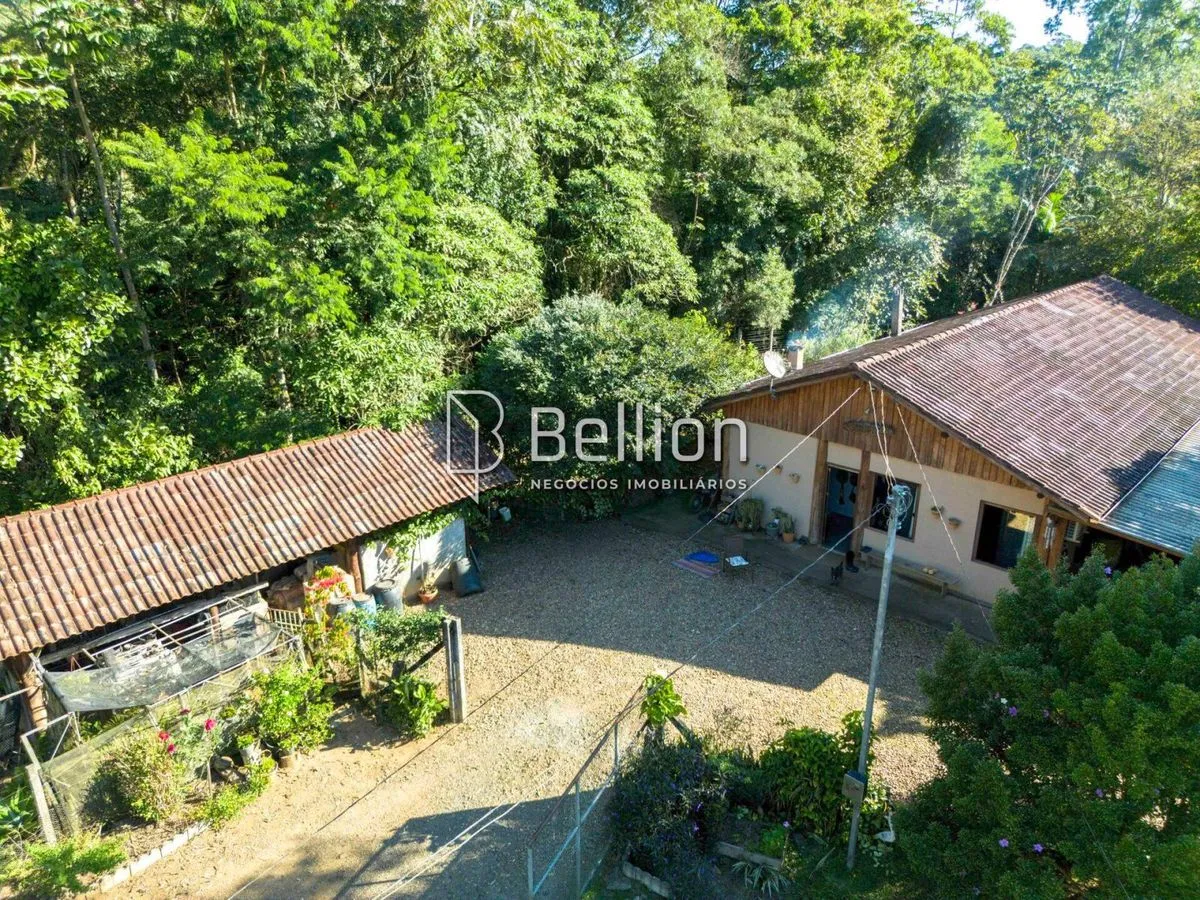 Imagem Sítio em Rodeio - Espaço, Privacidade e Contato com a Natureza!