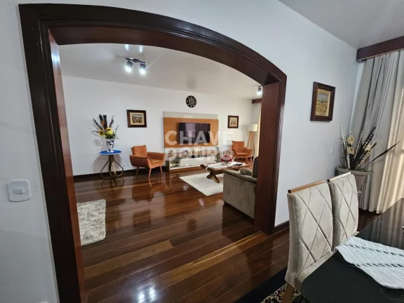 Imagem Apartamento com 4 quartos (2 suítes) 2 salas e varanda para venda em Agriões, Teresópolis RJ