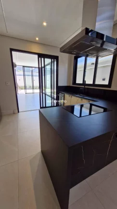 Imagem Casa térrea em condomínio fechado