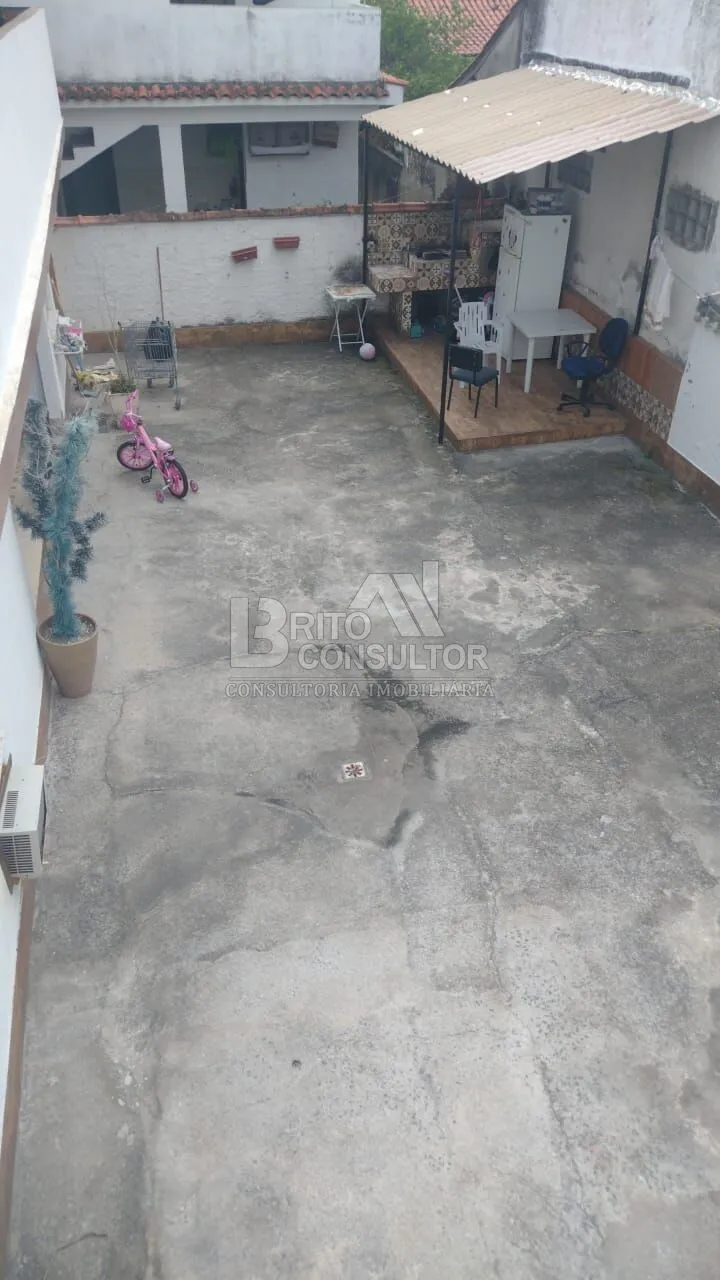 Imagem Casa 2 Quartos à Venda em Trindade | São Gonçalo - 196m² Suíte, Quintal e Terraço