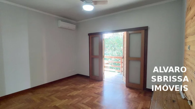 Imagem Casa com 4 dormitórios sendo 3 suítes, com piscina, no condomínio Chácaras Flora Itu SP - Único dono.