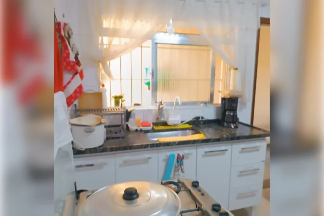 Imagem EXCELENTE SOBRADO REFORMADO - 3 dorms (1 suíte) garagem para 3 carros, no Jardim São Judas Tadeu!