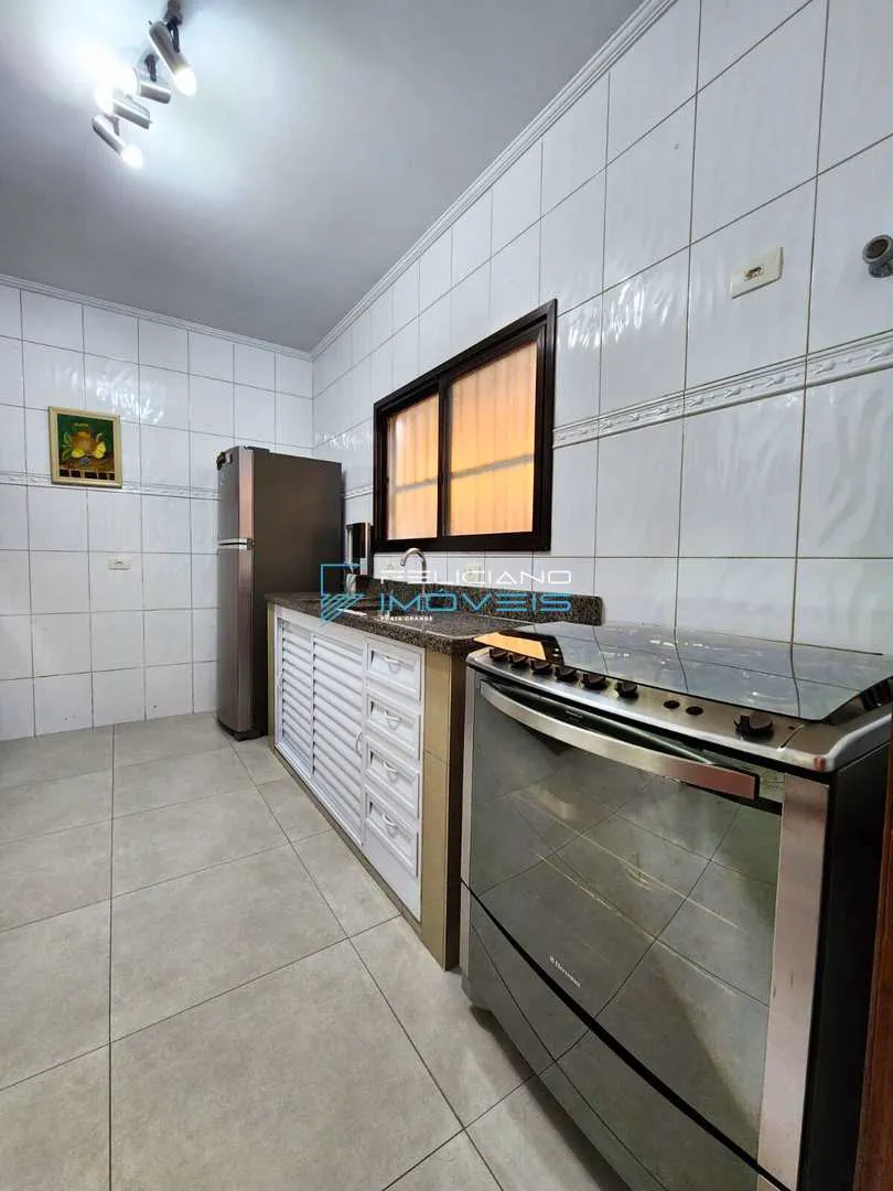 Imagem Sobrado com 2 quartos, Guilhermina, Praia Grande - R$ 650 mil, Cod: 7346
