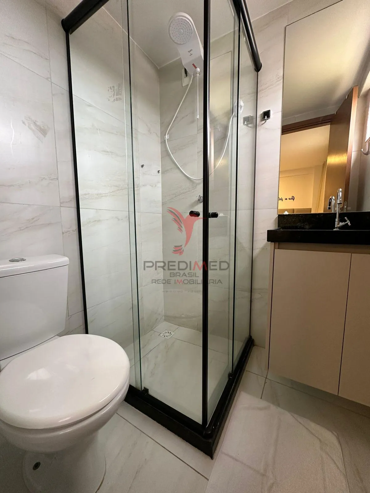 Imagem Vende-se Flat pronto para investimento na beira-mar do Bessa