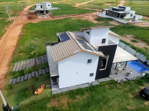 Imagem Magnífica casa a venda no condomínio Riviera de Santa Cristina XIII - SETOR MARINA