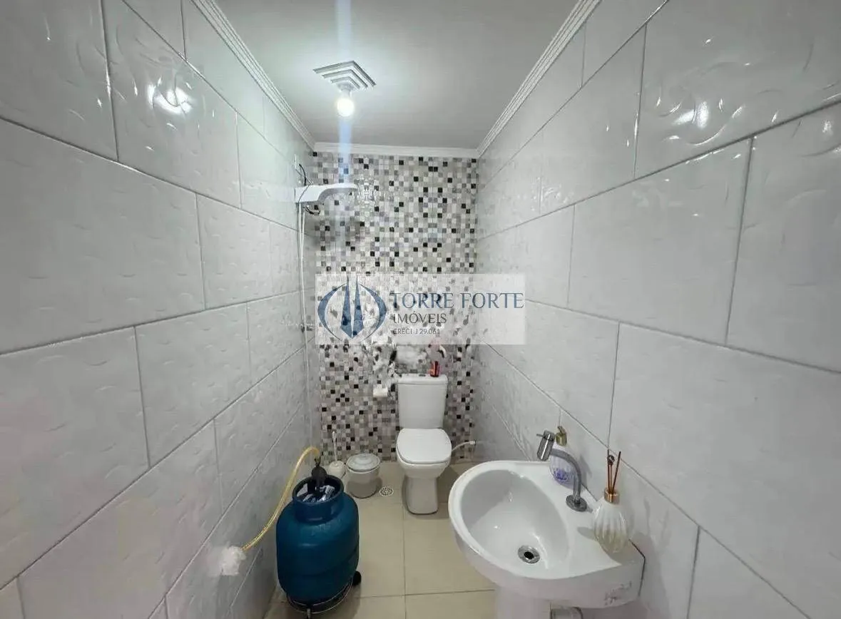 Imagem Linda Casa com 4 dormitorios 3 banheiros 2 vagas em Itaquera.