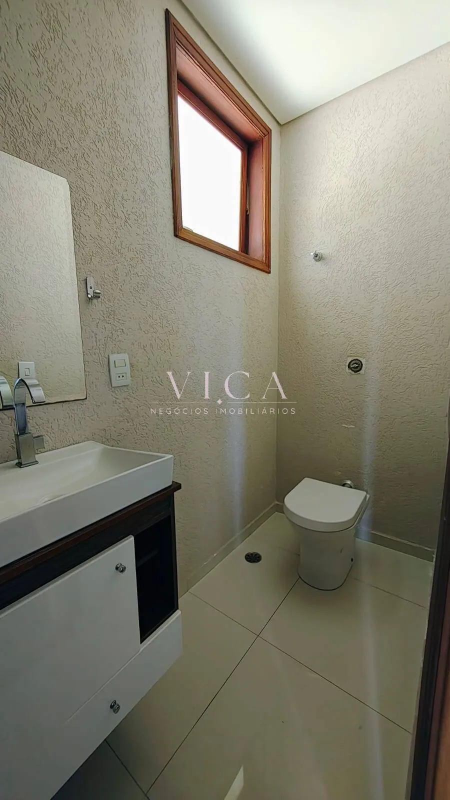 Imagem Casa a venda 220m² 3 dormitórios por R$ 1.850.000,00 - Alphaville/ SP