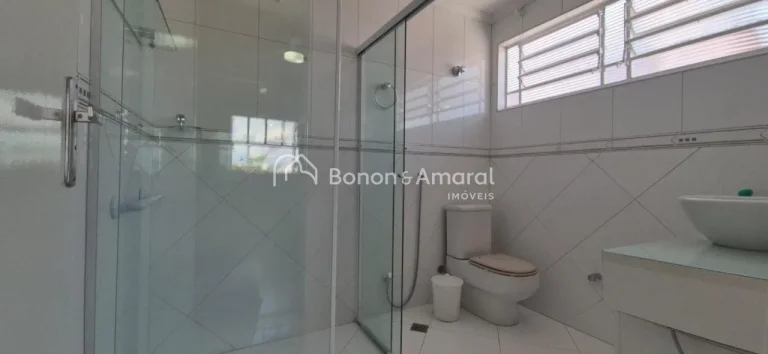 Imagem Excelente oportunidade para quem busca conforto, espaço e praticidade! Esta casa conta com 3 quarto...