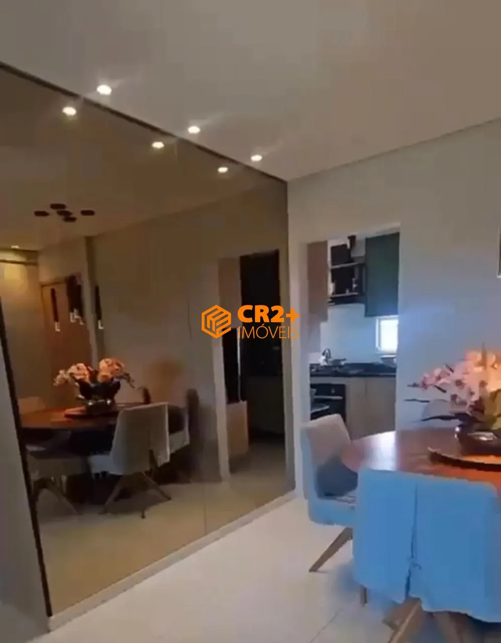 Imagem Vendo apartamento de 3 quartos, 1 suíte e 2 vagas no Cordeiro- 73m²