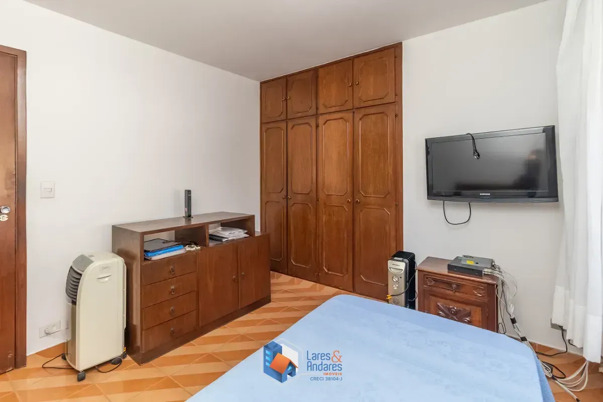 Imagem Sobrado para venda em Planalto Paulista com 3 quartos, sendo 3 suítes, 257m²
