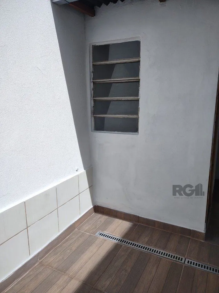 Imagem Loja para Venda - 60m², 0 dormitórios, 3 vagas - Petrópolis
