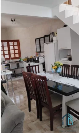 Imagem Sobrado a venda em ótima localização no Alto Maracanã em Colombo PR