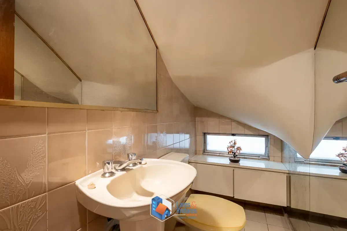 Imagem Casa comercial para venda em Moema, 140m²