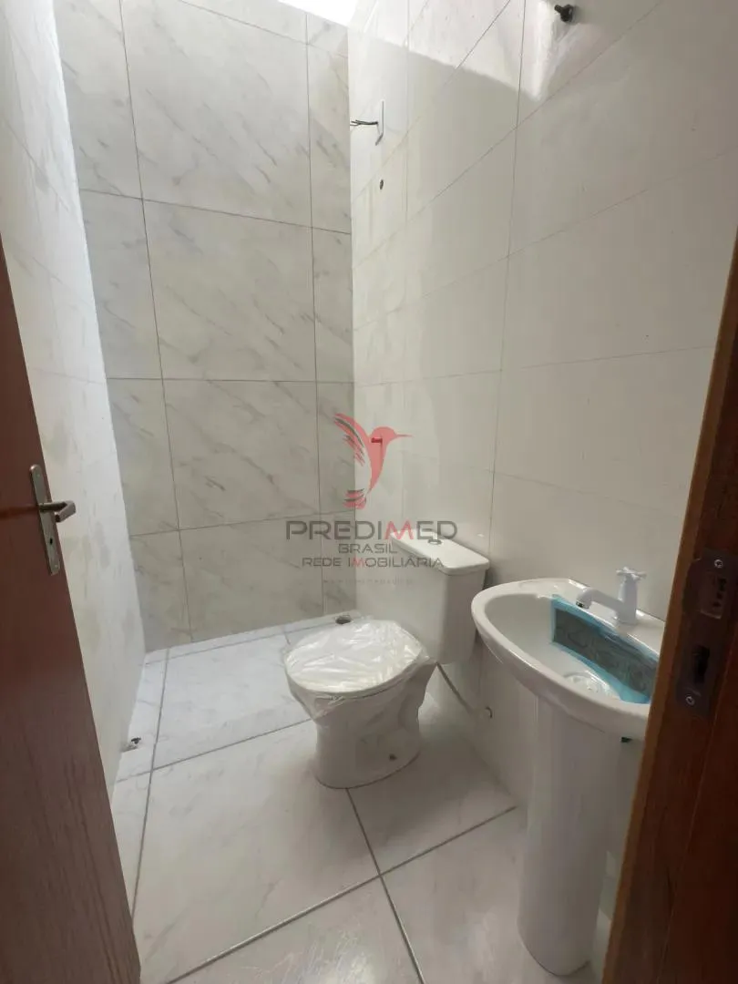 Imagem O Seu Novo Lar no Litoral: Casa Geminada Nova em Barra Velha