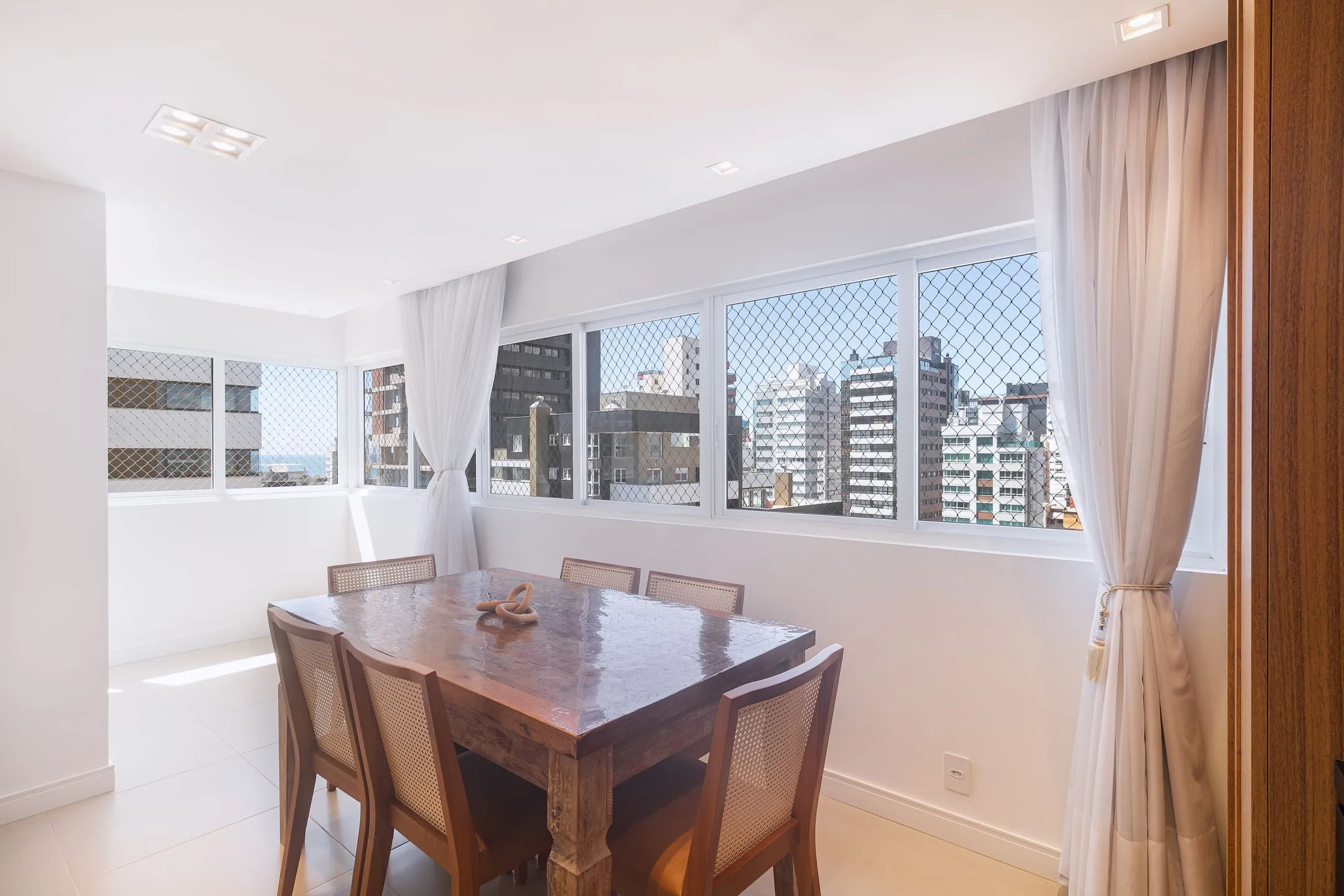 Imagem Apartamento à venda em Torres, Centro, com 3 quartos, 109,44m2