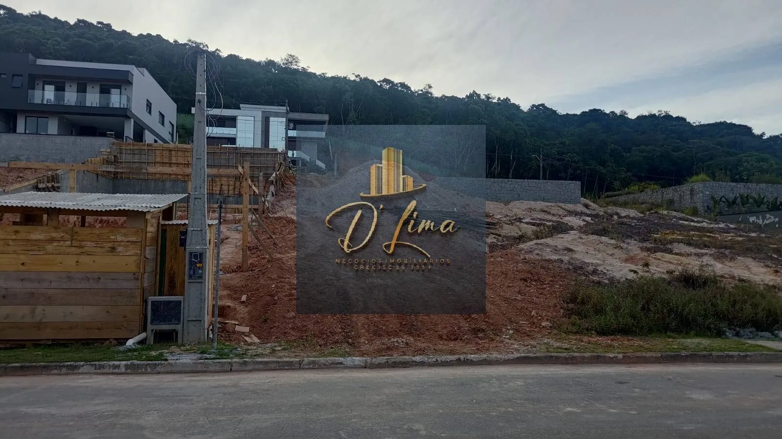 Imagem Terreno / Lote / Condomínio à venda, 360m² - Forquilhas
