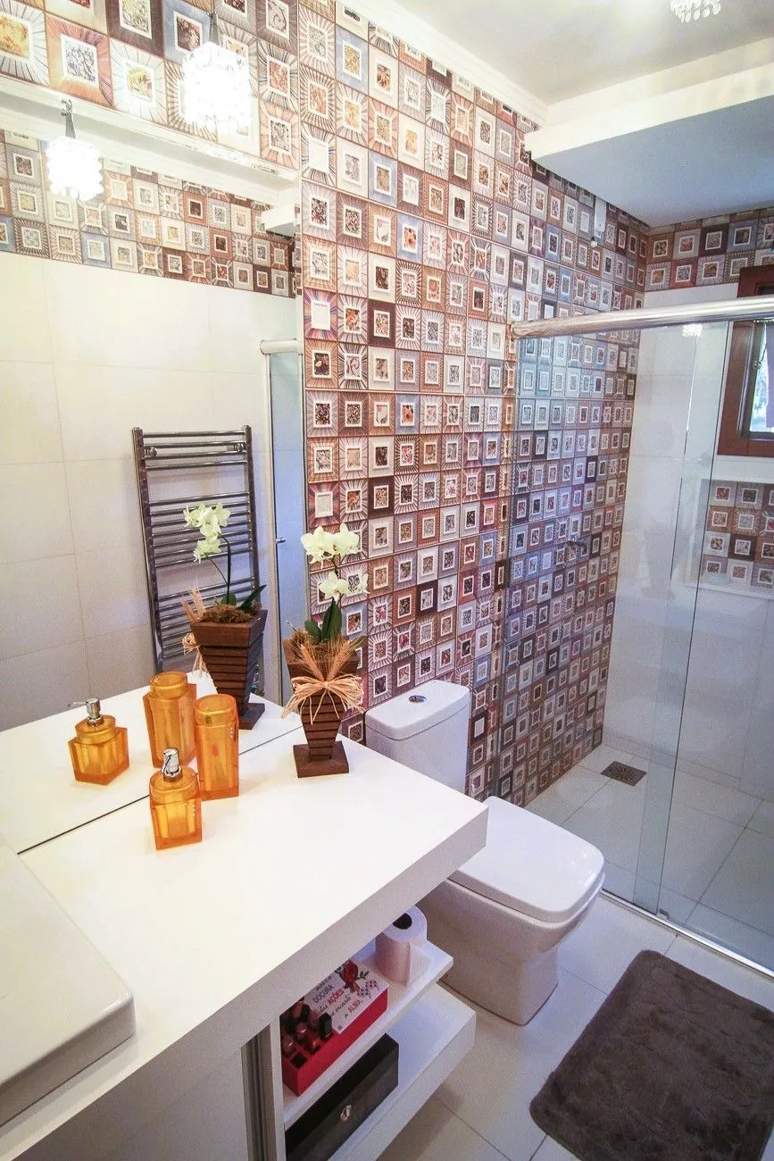 Imagem Casa Alto Padrão localizada a 5 quilômetros do centro de Canela, em meio a natureza com 16,600² em localização privilegiada e valorizada..