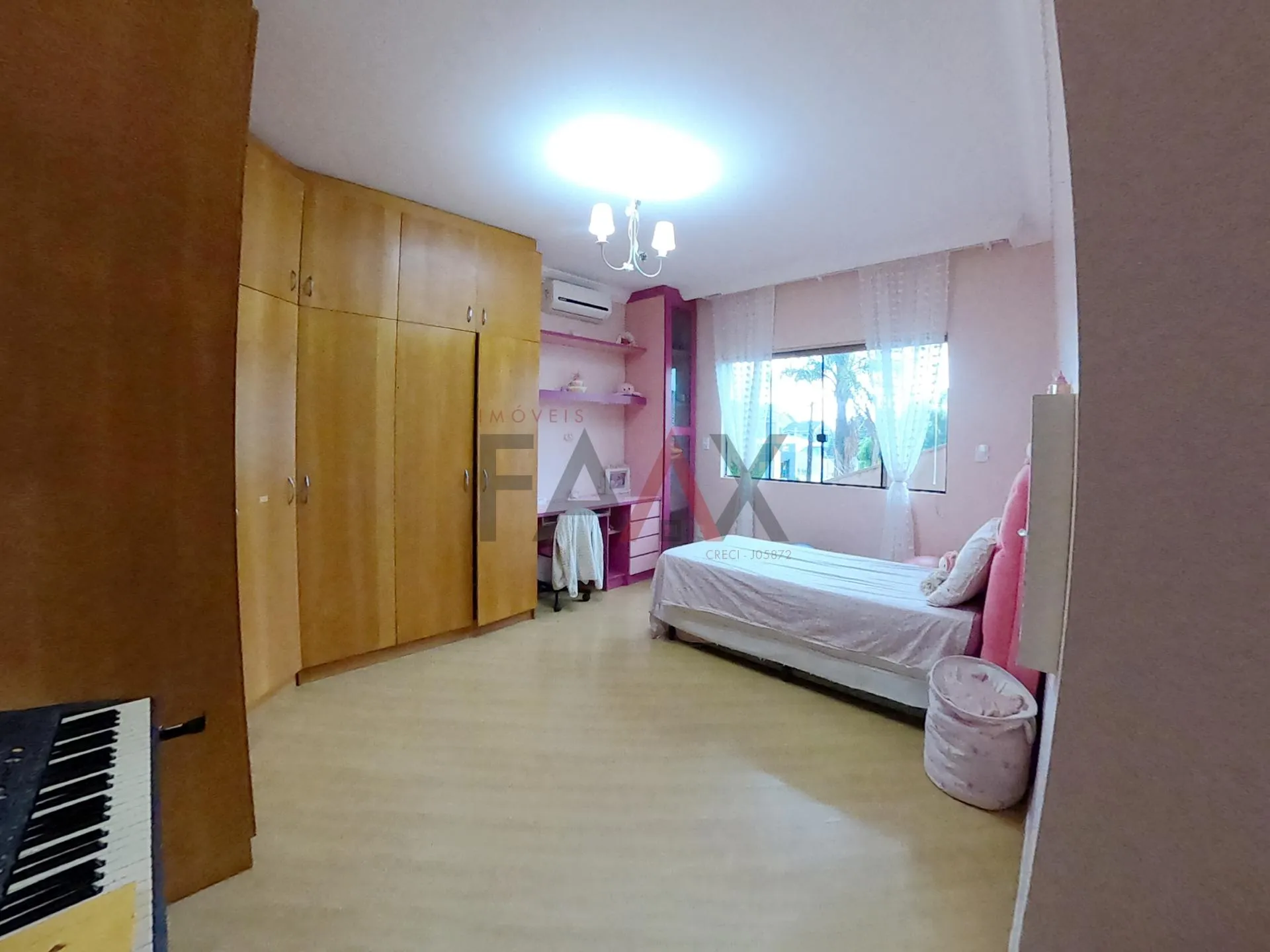 Imagem Sobrado com 3 dormitórios à venda,390.00 m², DOS ESTADOS, GUARAPUAVA - PR