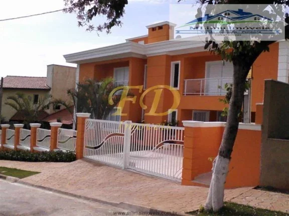 Imagem Casa de alto padrão em condomínio fechado em Atibaia